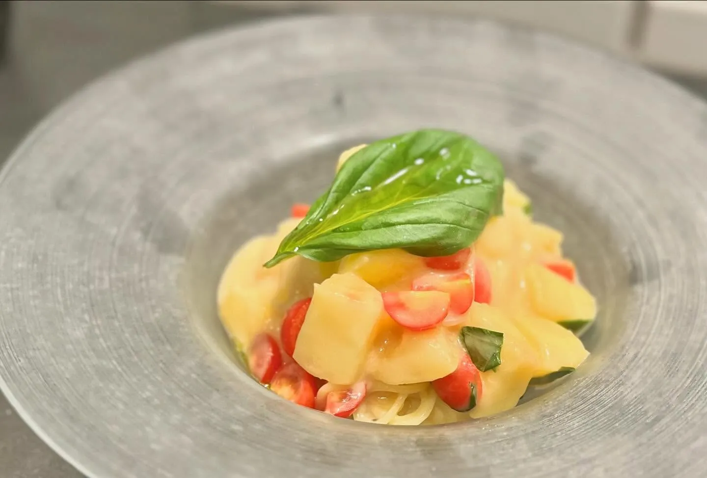 冷たい桃のフェデリーニ